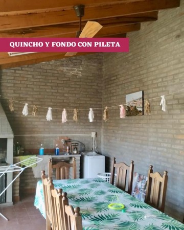 Casa Necochea con quincho y pileta